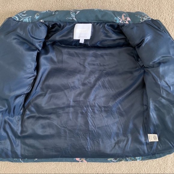 Anthropologie floral puffer coat size XS. EUC - Picture 8 of 8